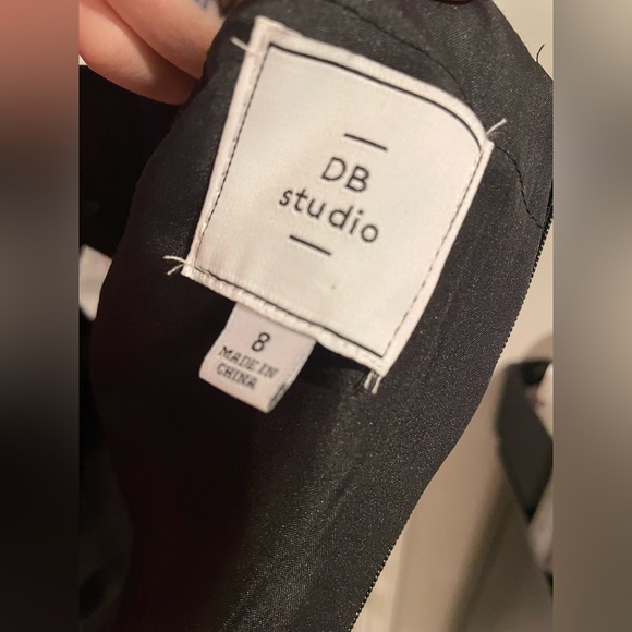 DB Studio / David’s Bridal Floral Organza Puff Sleeve Mini Bridesmaids Dress - Picture 7 of 9